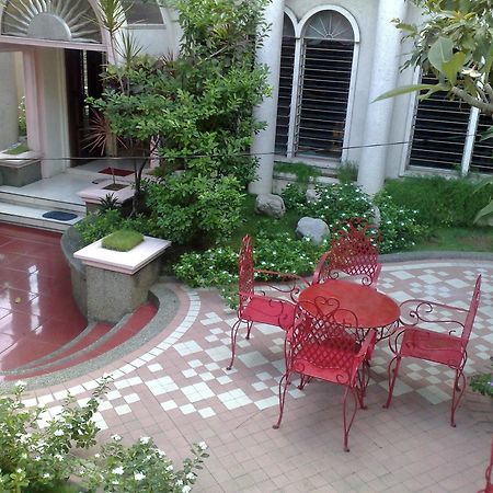 La Residencia Luzviminda Pensionne Cebu Exteriör bild